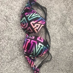 PINK Victoria’s Secret T-Shirt Bra 32C